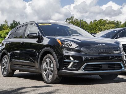 Used 2022 Kia Niro EX Premium w/ Cold Weather Package