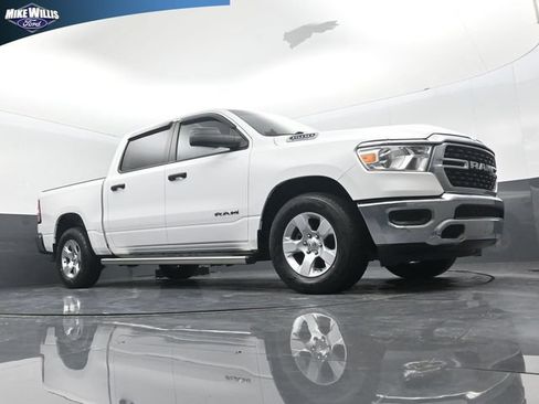 Used 2023 RAM 1500 Big Horn RWD image 9