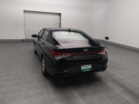 Used 2023 Hyundai Elantra SE FWD image 6