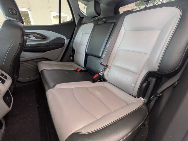 Used 2024 GMC Terrain SLT FWD image 14