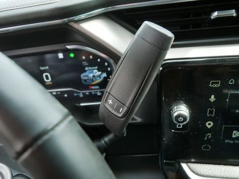 Used 2025 GMC Sierra 2500 Denali w/ Denali Reserve Package image 25