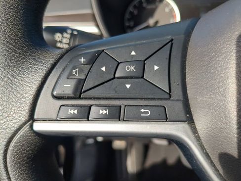 Used 2024 Nissan Altima 2.5 SV image 27