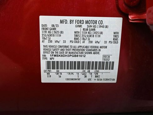 Used 2023 Ford Explorer XLT w/ Equipment Group 202A AWD/4WD image 51