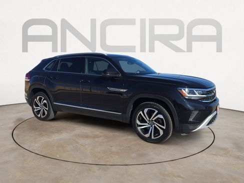 Certified 2021 Volkswagen Atlas Cross Sport SEL Premium image 4