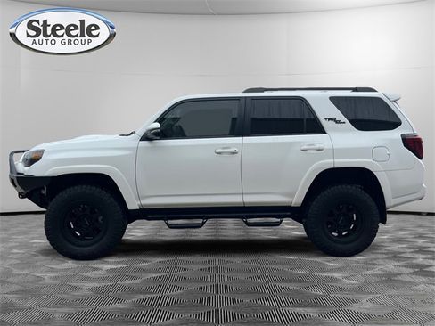 Used 2021 Toyota 4Runner TRD Off-Road Premium image 2