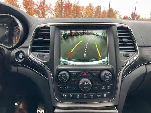 Used 2018 Jeep Grand Cherokee High Altitude image 17