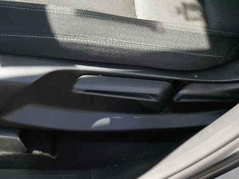 Used 2024 Honda CR-V LX image 20