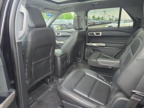Certified 2023 Ford Explorer XLT w/ Equipment Group 202A AWD/4WD image 27