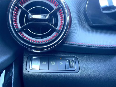 Certified 2025 Chevrolet Equinox RS image 33