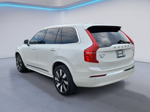 Certified 2025 Volvo XC90 T8 Plus AWD/4WD image 5