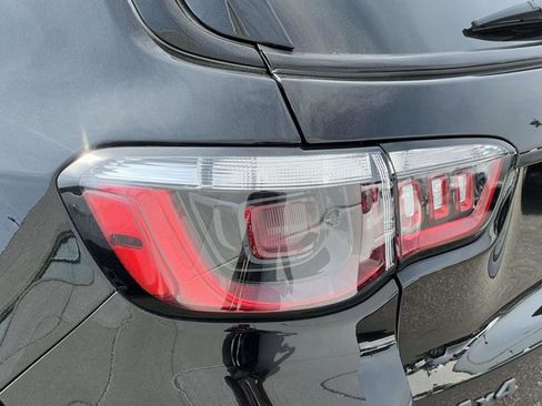 Used 2026 Jeep Compass Limited image 8