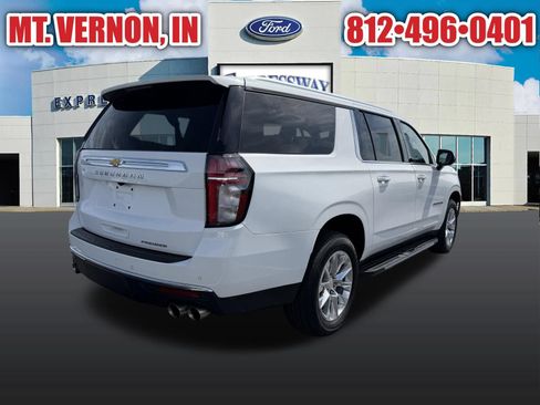Used 2023 Chevrolet Suburban Premier AWD/4WD image 7
