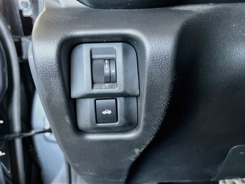 Used 2026 Toyota GR86 Premium w/ ALL Weather Mat Package (TMS) RWD image 10