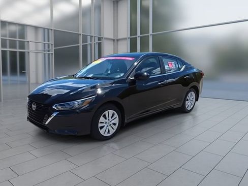 Certified 2025 Nissan Sentra S FWD image 4