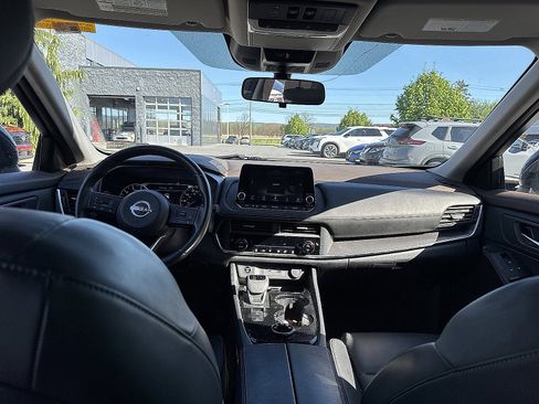 Certified 2023 Nissan Rogue SV w/ SV Premium B Package AWD/4WD image 9