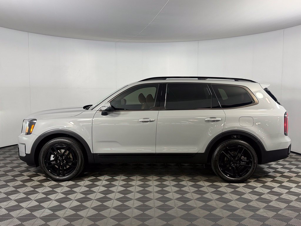 Used 2025 Kia Telluride EX X-Line AWD/4WD image 8