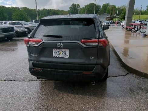 Used 2023 Toyota RAV4 LE FWD image 14