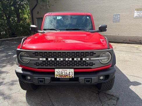 Used 2023 Ford Bronco Badlands w/ Sasquatch Package AWD/4WD image 8