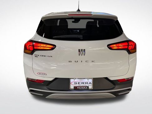 Used 2024 Buick Encore GX Preferred w/ Comfort Package AWD/4WD image 4