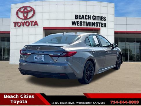 Used 2025 Toyota Camry SE FWD image 12
