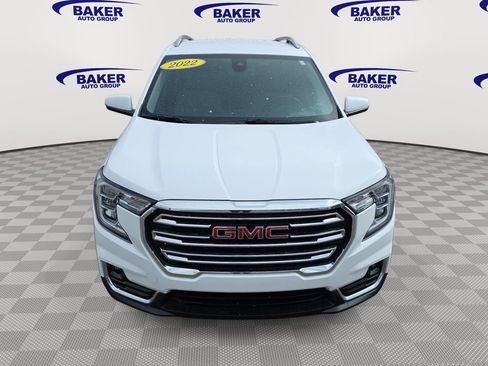 Used 2022 GMC Terrain SLT image 2