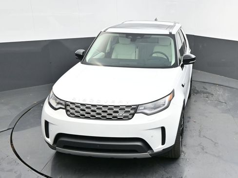New 2025 Land Rover Discovery S AWD/4WD image 38