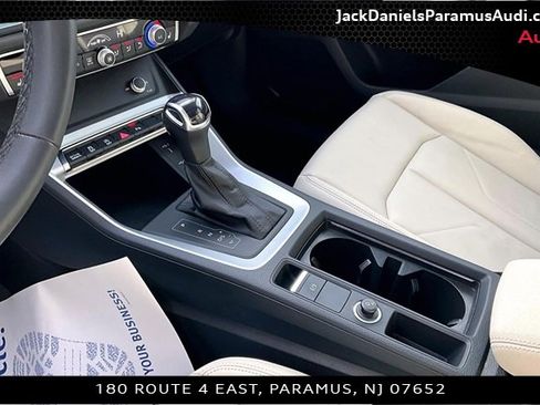 Used 2023 Audi Q3 2.0T Premium w/ Convenience Package image 12