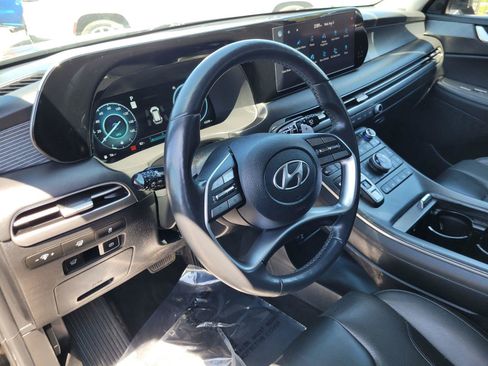 Used 2024 Hyundai Palisade Limited AWD/4WD image 12