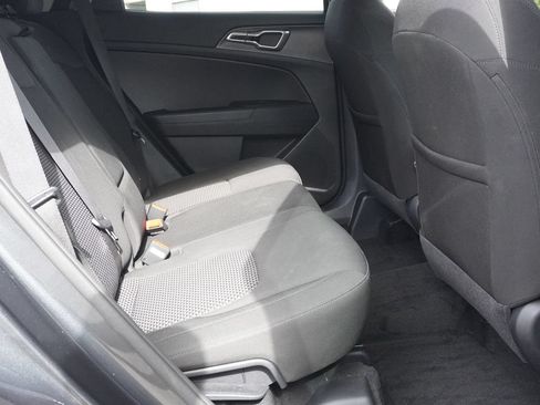 Used 2024 Kia Sportage LX AWD/4WD image 27