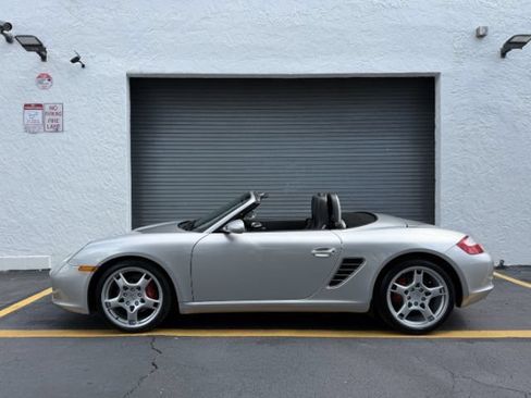Used 2006 Porsche Boxster S RWD image 3