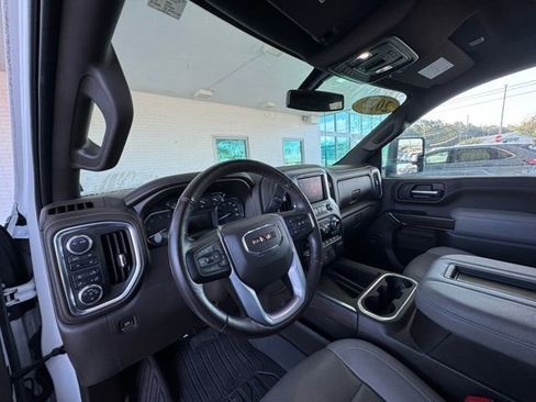 Used 2022 GMC Sierra 2500 SLT w/ SLT Premium Package image 13