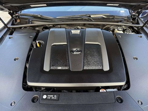 Used 2022 Lexus LS 500 AWD image 27