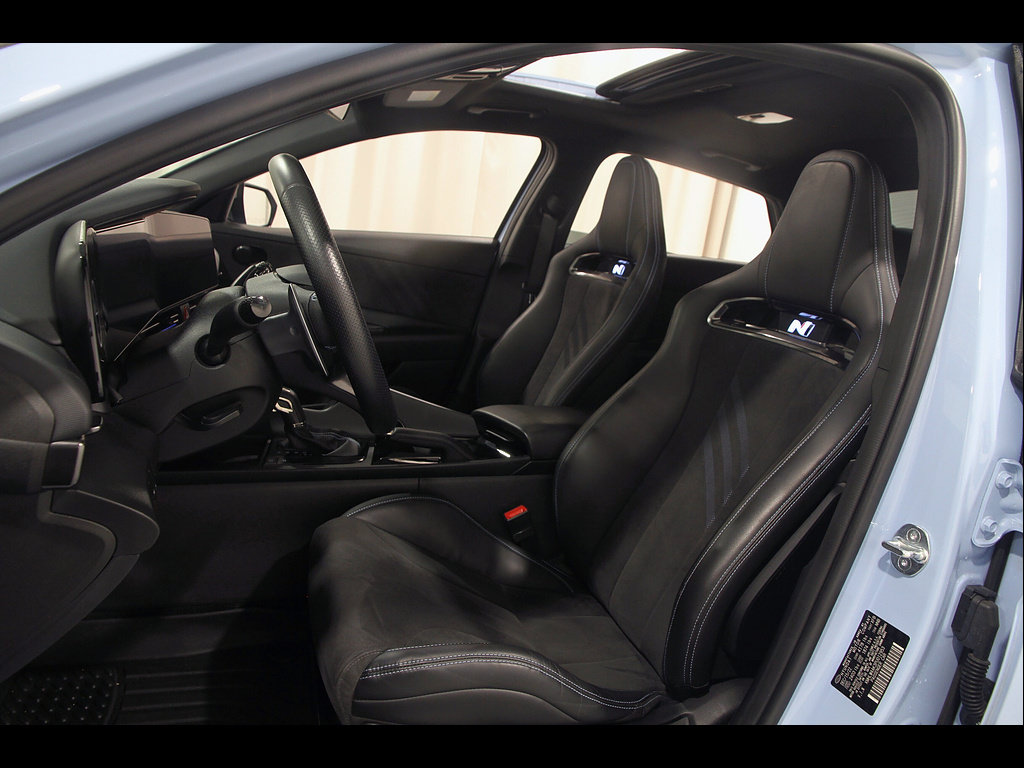 Used 2023 Hyundai Elantra N FWD image 5
