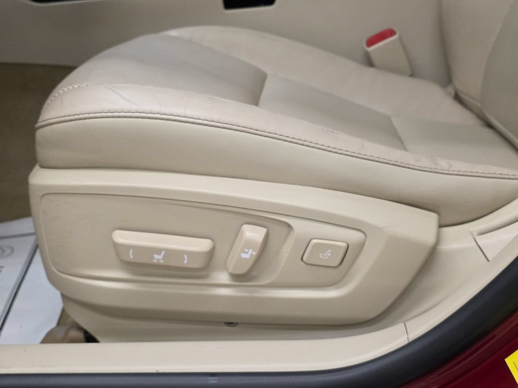 Used 2015 Lexus ES 350 w/ Luxury Package FWD image 32