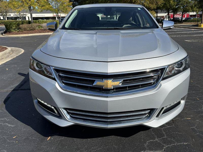 Used 2018 Chevrolet Impala Premier w/ Premier Convenience Package FWD image 3