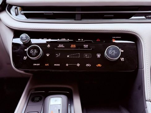 Certified 2026 INFINITI QX60 Luxe FWD image 15