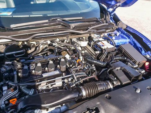 Used 2018 Honda Civic Touring image 25