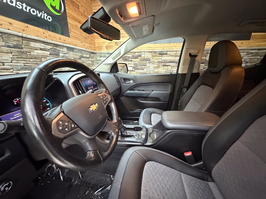 Used 2021 Chevrolet Colorado Z71 AWD/4WD image 23