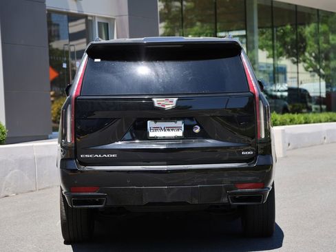 Used 2022 Cadillac Escalade ESV Sport w/ Touring Package AWD/4WD image 3