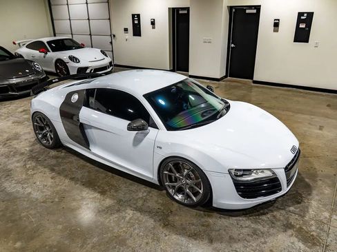 Used 2012 Audi R8 V10 image 23