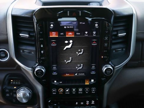 Used 2020 RAM 1500 Laramie image 33