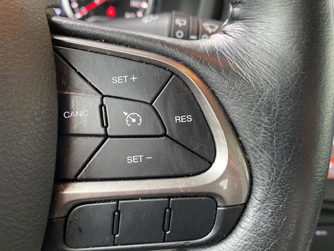 Used 2019 Jeep Renegade Limited w/ UConnect 8.4 Nav Group AWD/4WD image 44