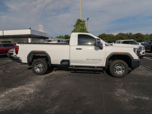 Used 2024 GMC Sierra 2500 Pro w/ Convenience Package image 11
