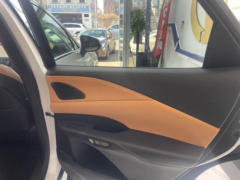 Used 2024 Lexus RX 350 Premium w/ Accessory Package (Z1) image 21