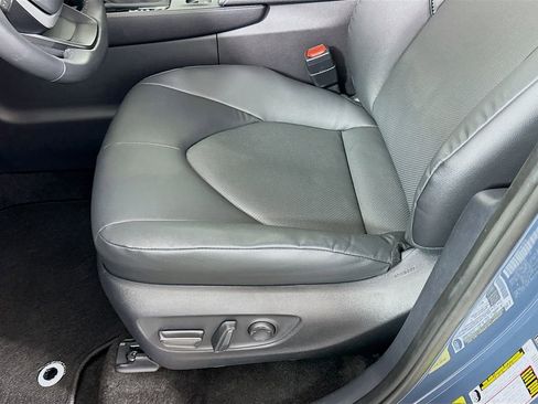 Certified 2025 Toyota Grand Highlander AWD Hybrid image 19