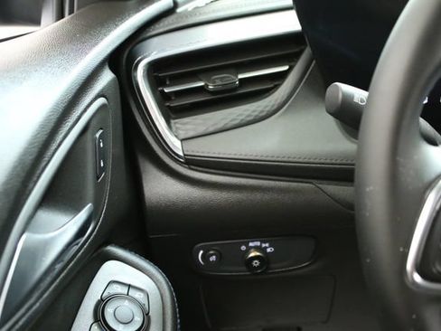Used 2025 Buick Encore GX Sport Touring AWD/4WD image 16