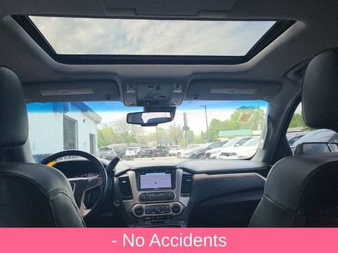Used 2018 GMC Yukon XL Denali w/ Denali Ultimate Package AWD/4WD image 3