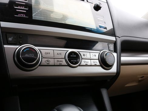 Used 2015 Subaru Legacy 2.5i Limited image 31