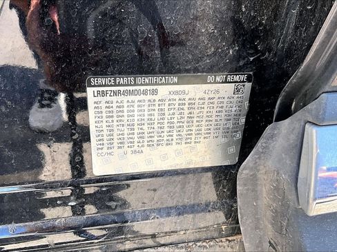 Used 2021 Buick Envision Essence FWD image 32