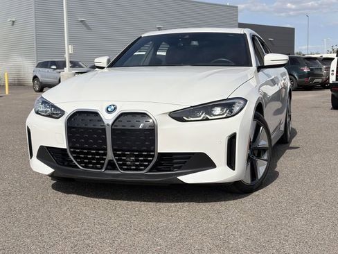 Used 2023 BMW i4 eDrive35 w/ Premium Package RWD image 3